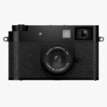 FUJI FILM DIGITAL CAMERA X-HALF 1 WW1 CD BLACK